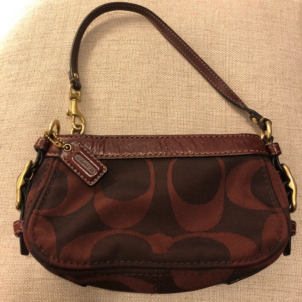Coach signature wristlet - burgundy/maroon/garnet